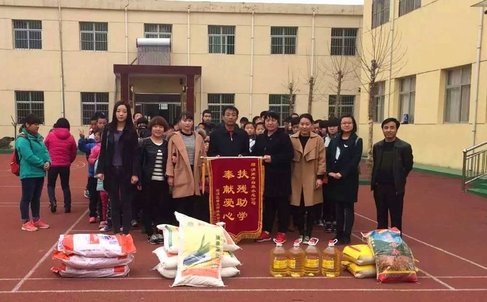 自來(lái)水.jpg