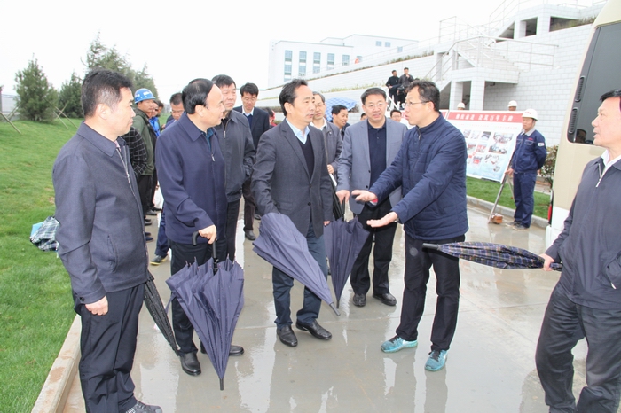 2017-4-9市長(zhǎng)檢查北水廠(chǎng) 026.jpg